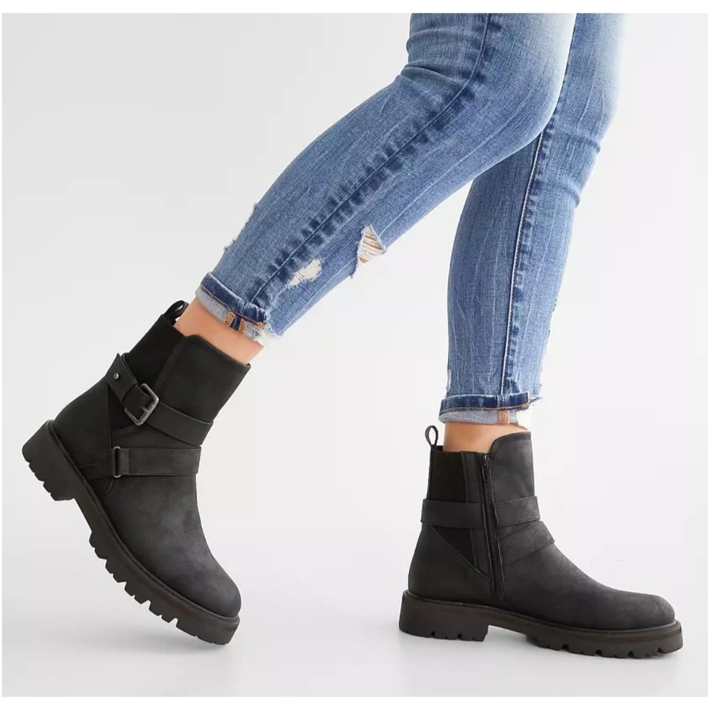 Bullboxer B52 Womens Black Faux Leather Ankle Lug Moto Boot Size 10